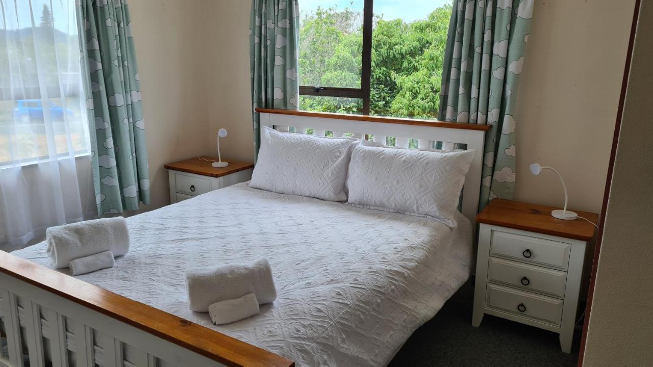 Golden Bay Motel Takaka Buitenkant foto